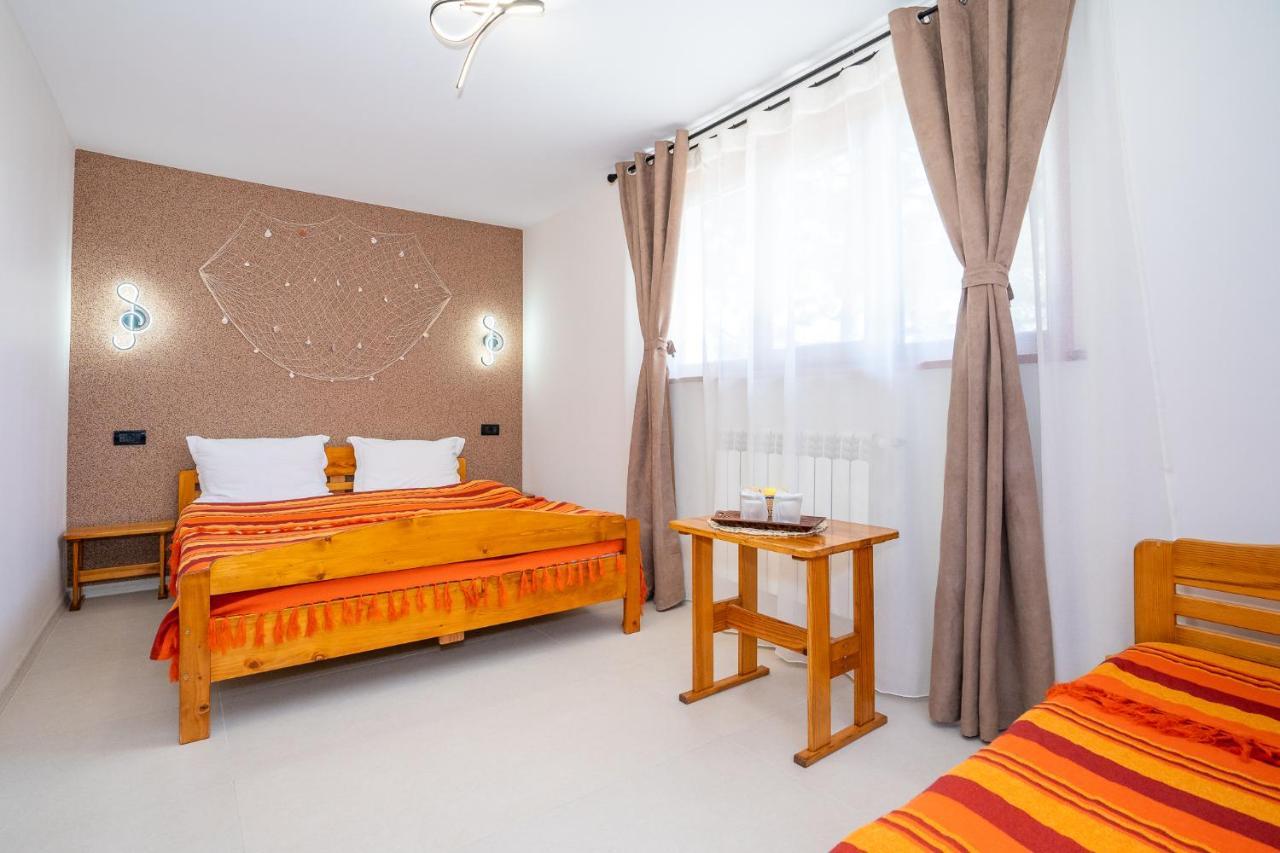 Casa Nikita Hotell Vama Veche Eksteriør bilde